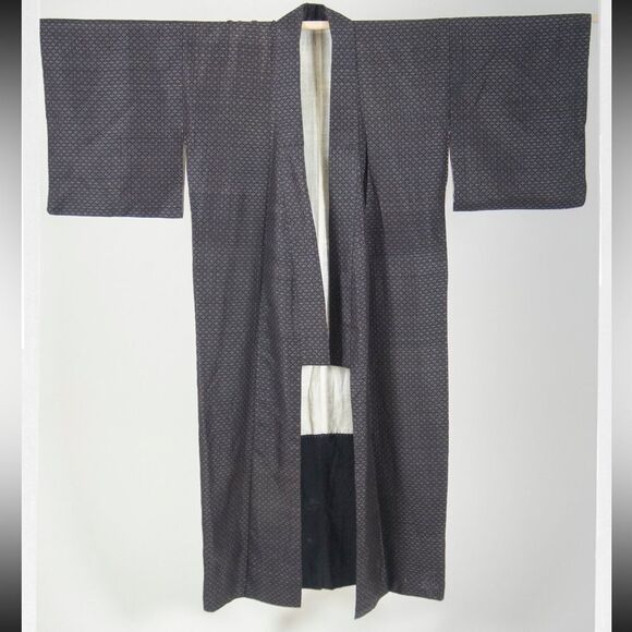 Japanese Haori Kimono Jacket – Navy Woven with Ivory Lining - Picture 5 of 9